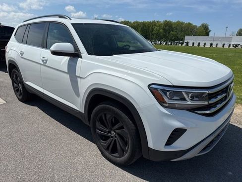 Used 2023 Volkswagen Atlas SE w/ Panoramic Sunroof Package AWD/4WD image 6
