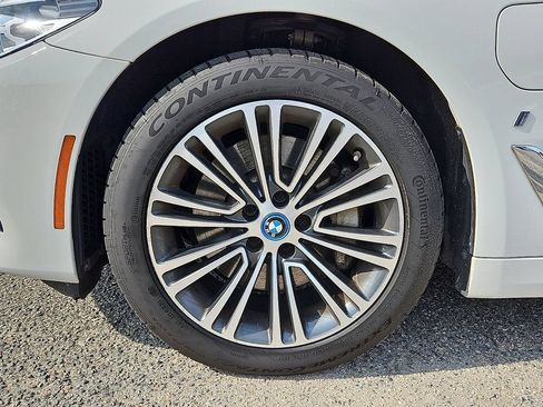 Used 2018 BMW 530e RWD image 8