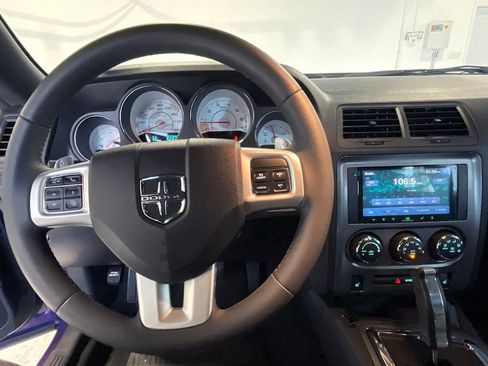 Used 2013 Dodge Challenger R/T image 84