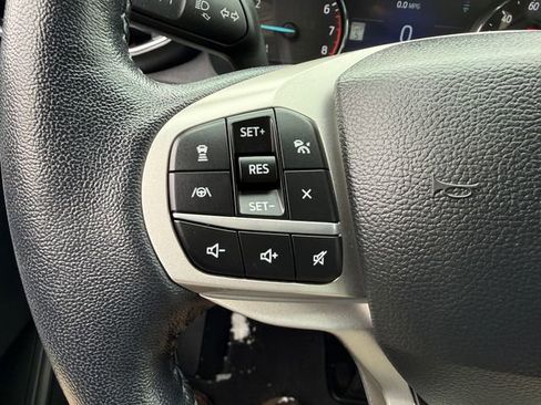 Used 2022 Ford Explorer XLT w/ Equipment Group 202A image 17