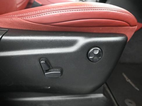 Used 2018 Jeep Grand Cherokee Trackhawk AWD/4WD image 13