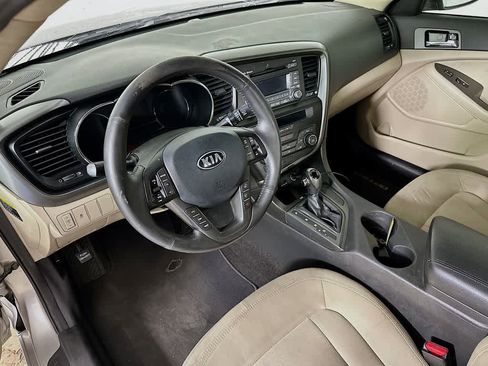 Used 2012 Kia Optima Hybrid image 2
