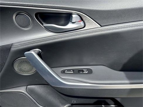 Used 2020 Kia Stinger GT2 image 31