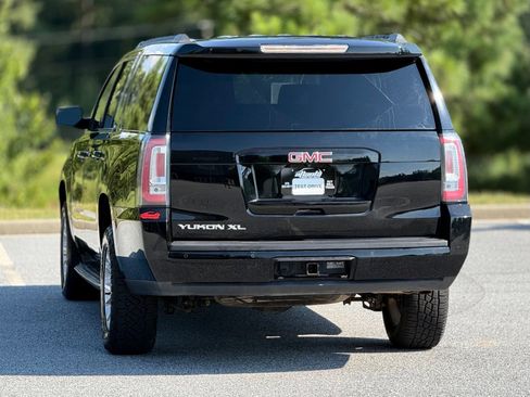 Used 2018 GMC Yukon XL SLT AWD/4WD image 5