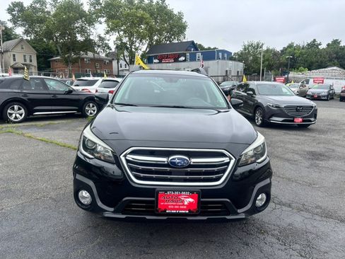 Used 2019 Subaru Outback 2.5i Limited AWD/4WD image 2