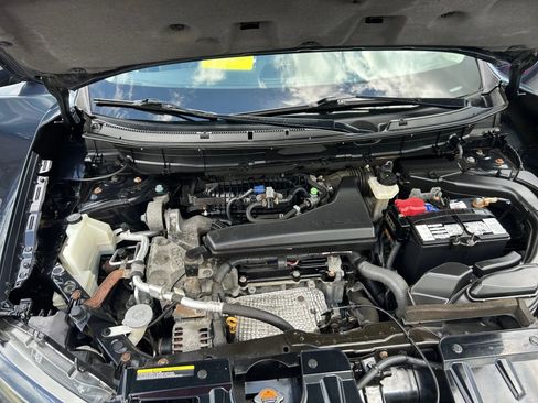 Used 2015 Nissan Rogue SL image 28