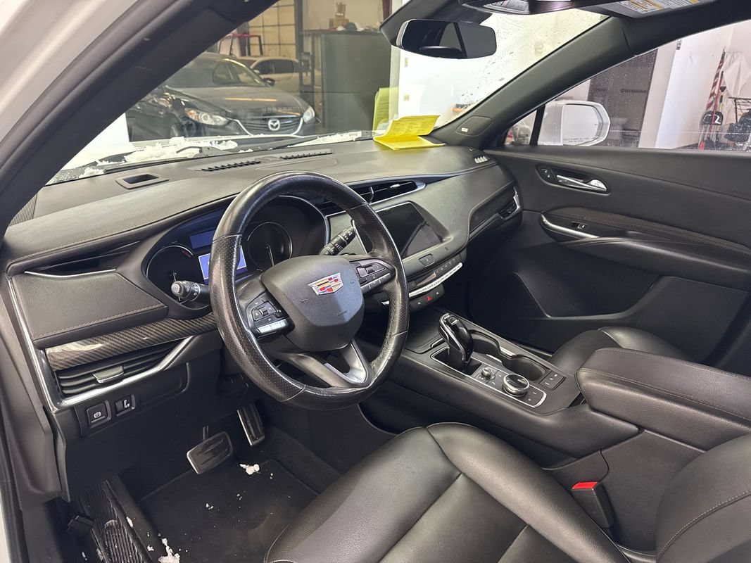 Used 2020 Cadillac XT4 Sport w/ Driver Awareness Package AWD/4WD image 8