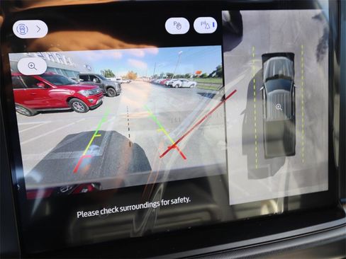 New 2025 Ford F150 Lariat w/ Equipment Group 502A High image 8