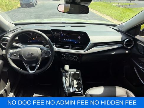 Used 2025 Chevrolet Trax ACTIV w/ Driver Confidence Package FWD image 14