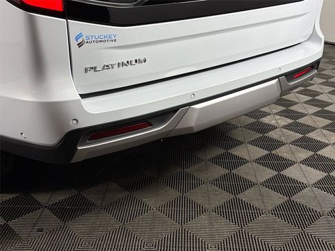 Used 2025 Ford Expedition Platinum AWD/4WD image 39