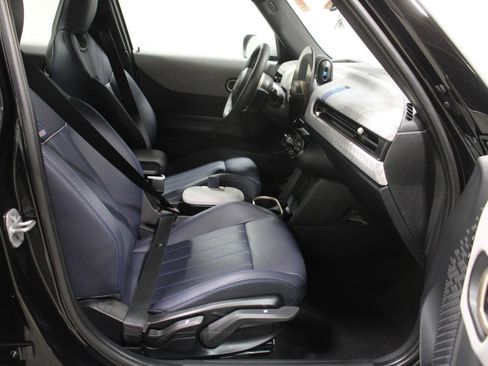 Certified 2025 MINI Cooper S image 19