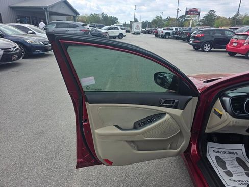 Used 2015 Kia Optima LX image 6