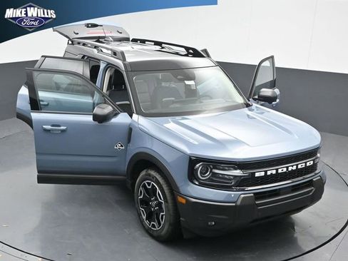 Used 2025 Ford Bronco Sport Outer Banks w/ Outer Banks Tech Package+ image 25