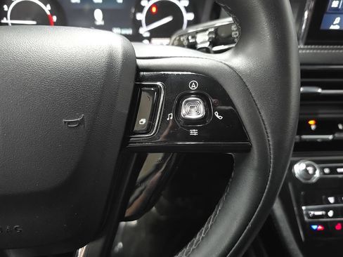Used 2022 Lincoln Corsair AWD w/ Equipment Group 101A image 25