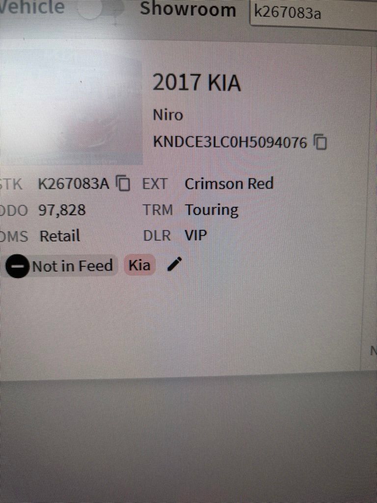 Used 2017 Kia Niro Touring FWD image 2
