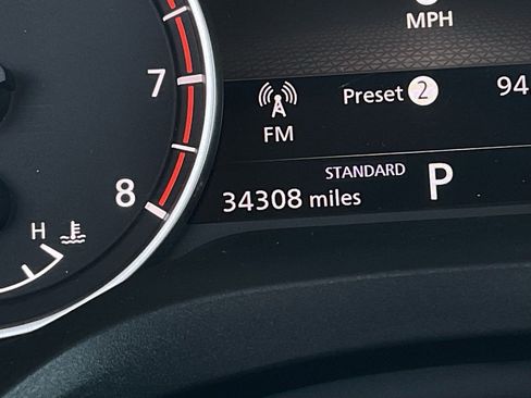 Used 2025 Nissan Rogue SV FWD image 33