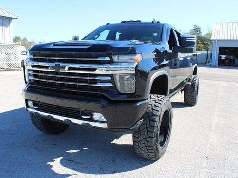 Used 2020 Chevrolet Silverado 3500 High Country w/ Z71 Off-Road Package image 3