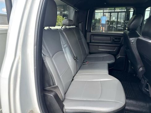 Used 2022 RAM 3500 Tradesman w/ Chrome Appearance Group AWD/4WD image 23