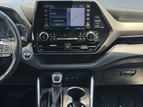 Used 2020 Toyota Highlander Limited AWD/4WD image 20