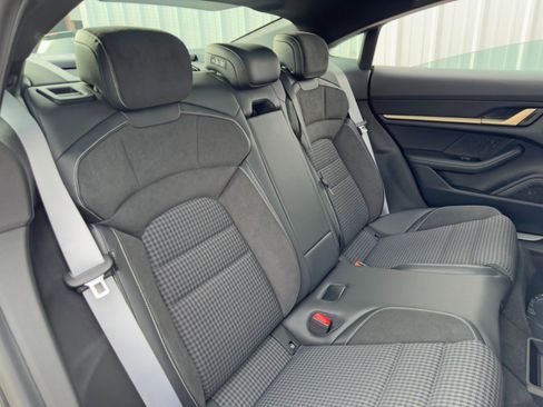 Used 2025 Porsche Taycan 4S w/ Premium Package image 45