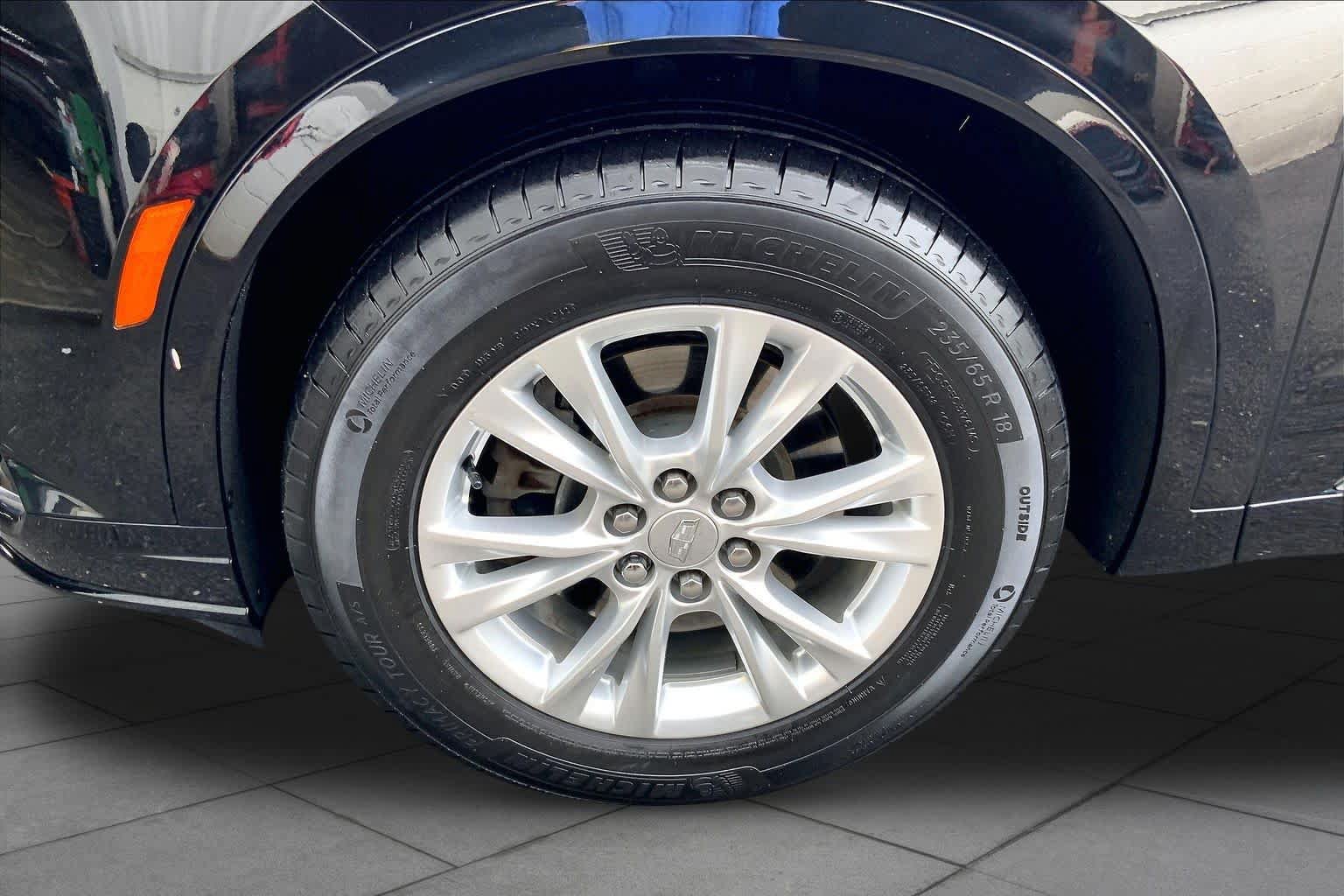 Used 2024 Cadillac XT6 Luxury FWD image 11