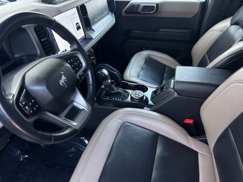 Used 2024 Ford Bronco Wildtrak AWD/4WD image 11