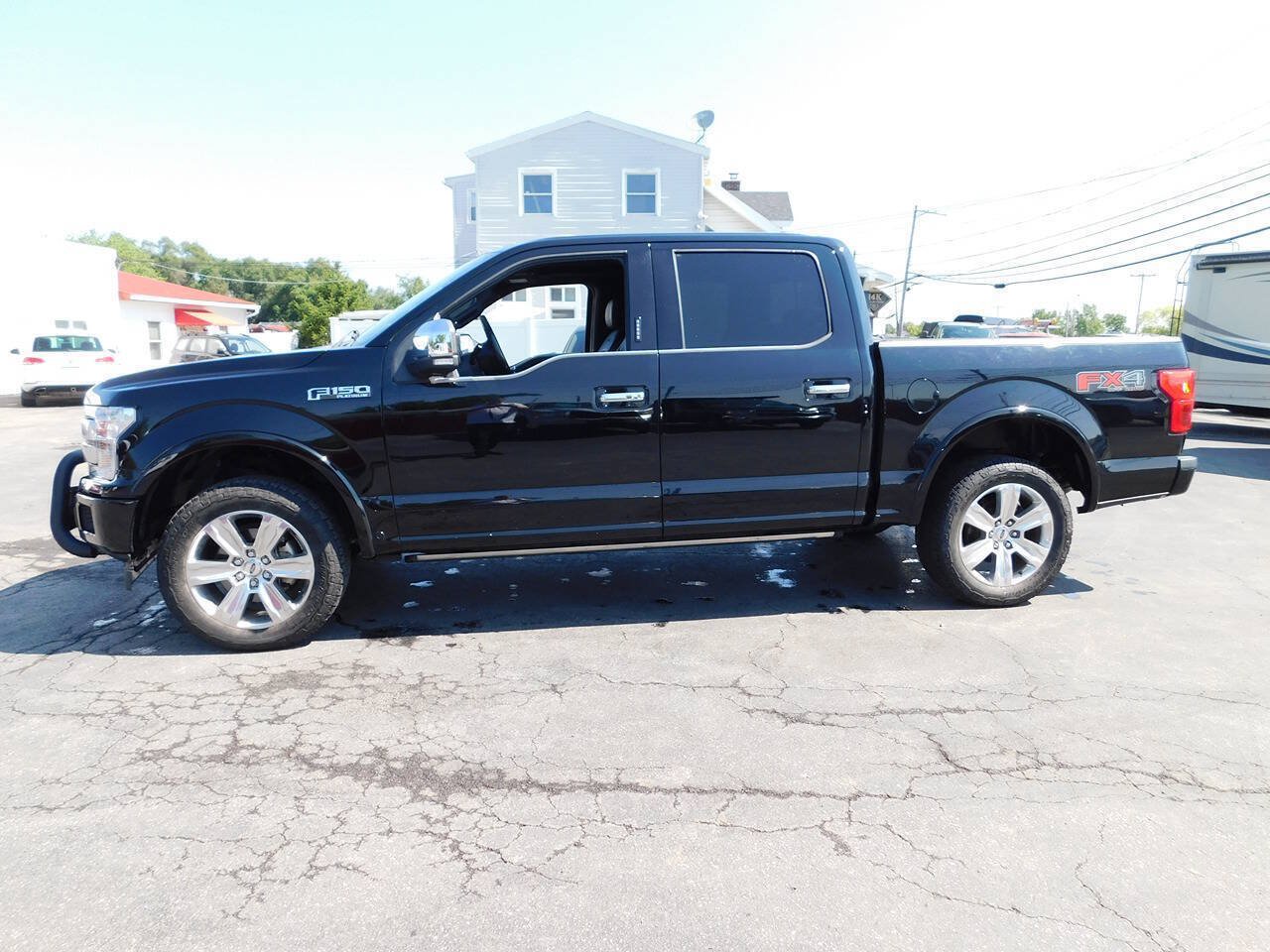 Used 2018 Ford F150 Platinum w/ Equipment Group 701A Luxury AWD/4WD image 22