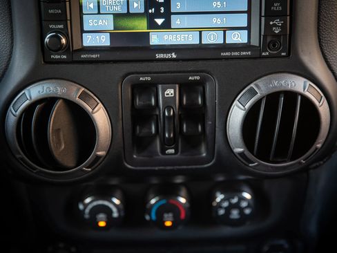 Used 2016 Jeep Wrangler Unlimited Sport w/ Quick Order Package 24S image 23