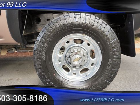 Used 2002 Chevrolet Silverado 2500 LT AWD/4WD image 3