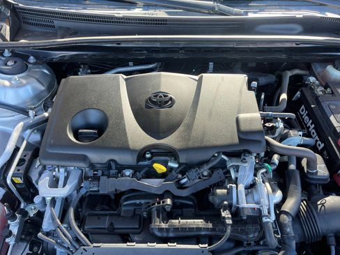 Used 2018 Toyota Camry SE image 22