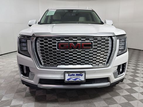 Used 2022 GMC Yukon Denali w/ Denali Ultimate Package AWD/4WD image 6