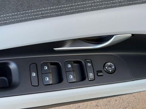 New 2026 Hyundai Elantra Limited FWD image 45