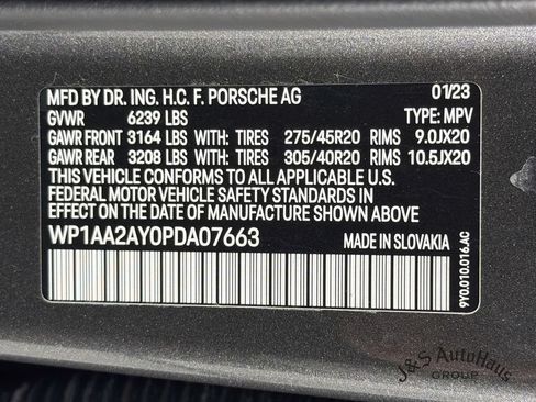 Used 2023 Porsche Cayenne AWD/4WD image 38