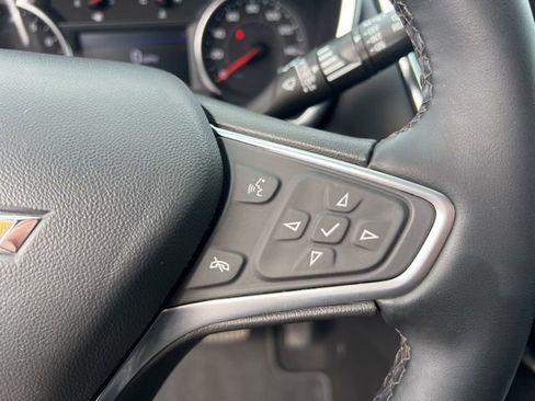 Used 2023 Chevrolet Equinox LT image 18