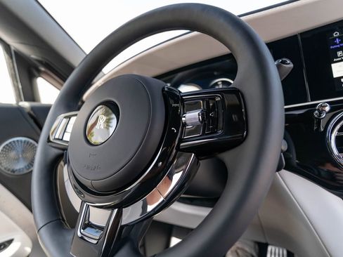 Used 2025 Rolls-Royce Spectre w/ Spectre Launch Package AWD/4WD image 21