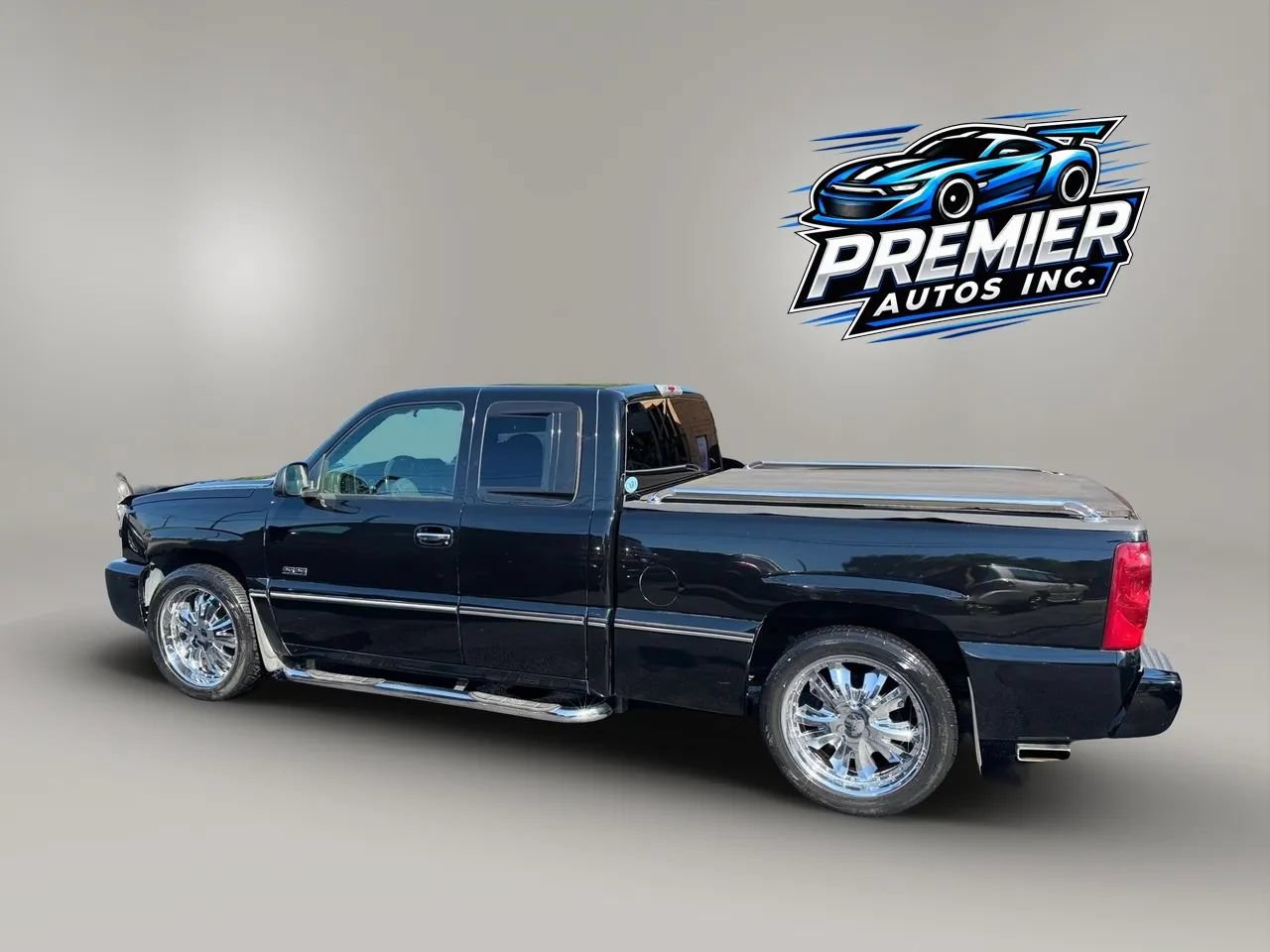 Used 2003 Chevrolet Silverado 1500 SS AWD/4WD image 4