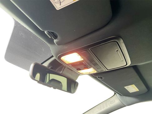 Used 2023 Honda Passport EX-L image 11