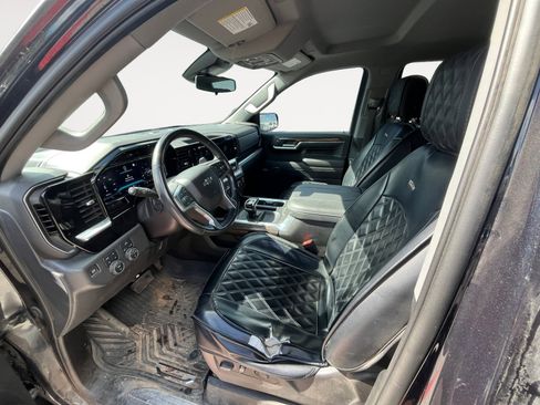 Used 2023 Chevrolet Silverado 1500 LT Trail Boss w/ Convenience Package II AWD/4WD image 18