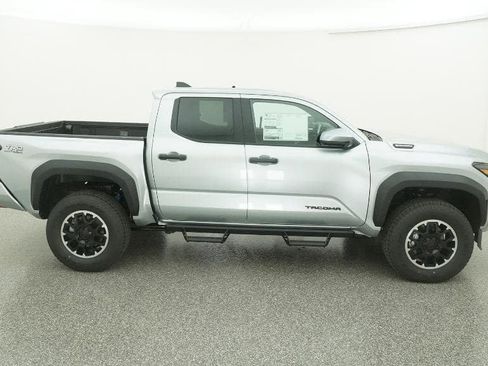 New 2025 Toyota Tacoma TRD Off-Road image 11