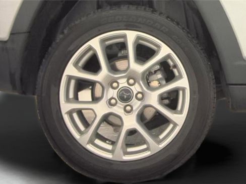 Used 2025 Jeep Compass Limited AWD/4WD image 24