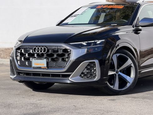 Used 2024 Audi SQ8 Premium Plus w/ Executive Package image 3