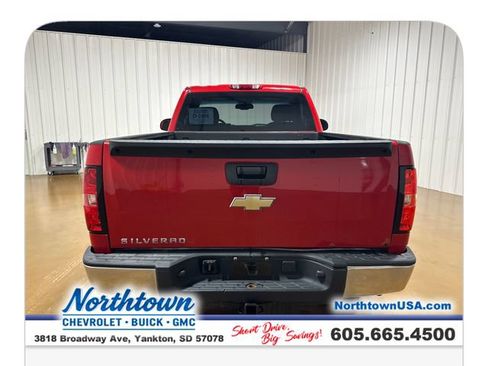 Used 2009 Chevrolet Silverado 1500 W/T w/ LS Package AWD/4WD image 4