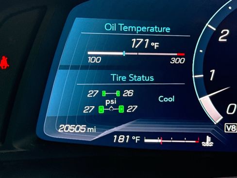 Used 2022 Chevrolet Corvette Stingray Premium Cpe w/ Z51 Performance Package image 24