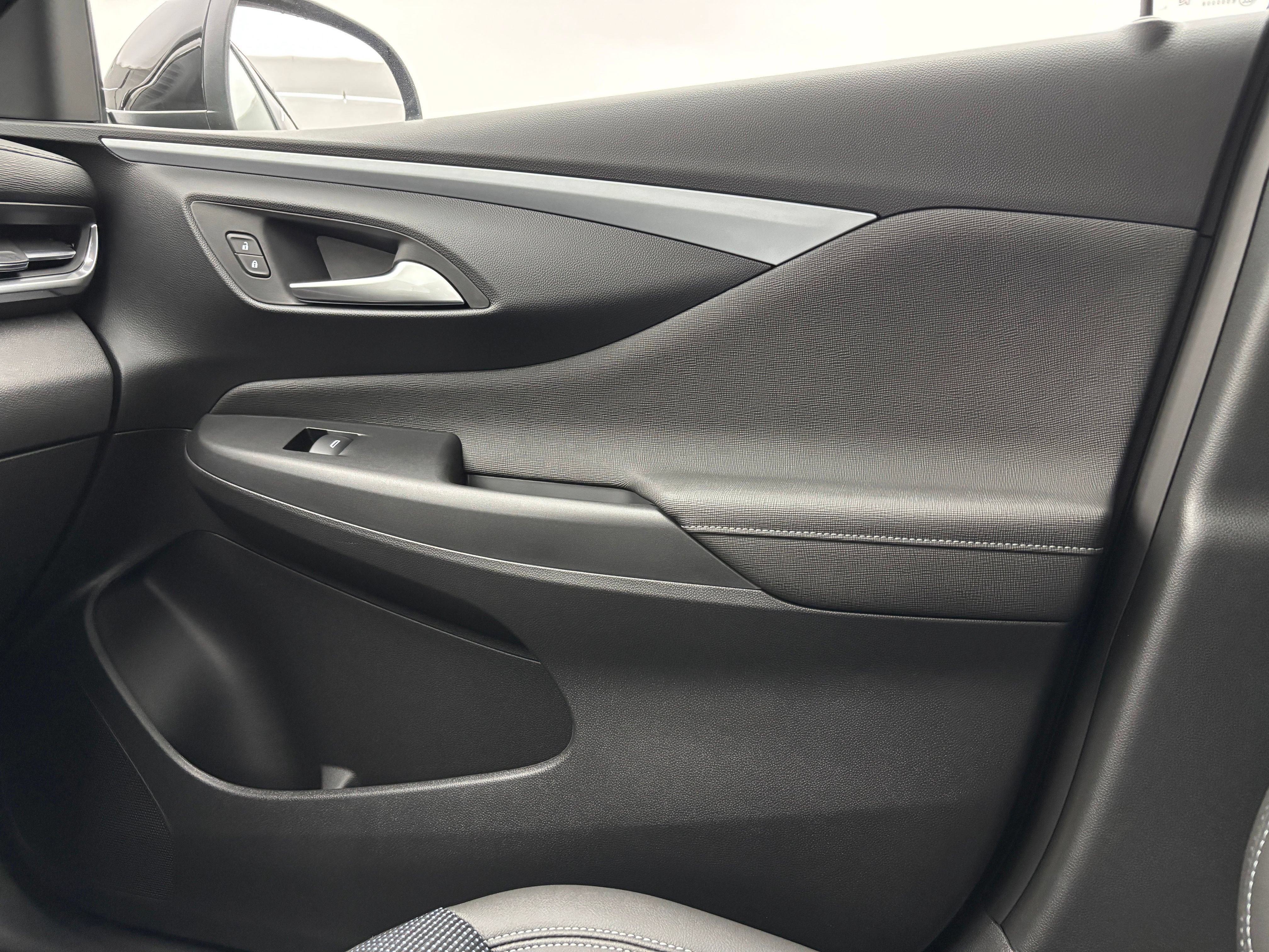 New 2026 Buick Envista Sport Touring w/ Convenience I Package FWD image 39
