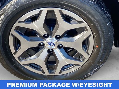 Used 2023 Subaru Forester Premium image 24