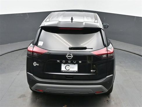 Used 2023 Nissan Rogue SV image 42