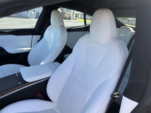 Used 2022 Tesla Model S image 27
