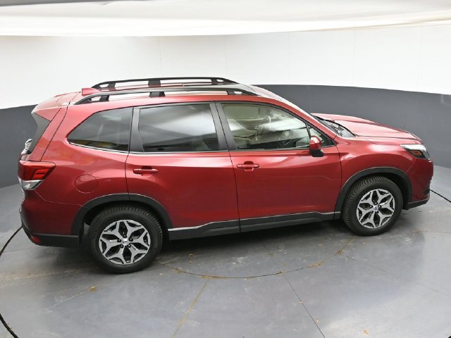 Used 2023 Subaru Forester Premium AWD/4WD image 42