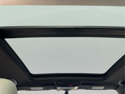 Used 2019 Volkswagen Tiguan SEL R-Line FWD image 19