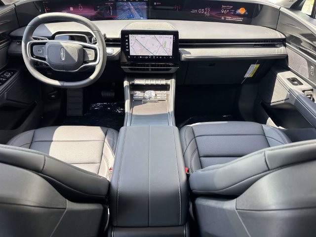 New 2026 Lincoln Nautilus Premier AWD/4WD image 16